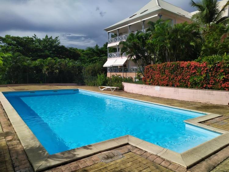 Charmant Appartement En Bord De Mer Avec Piscine Gourbeyre المظهر الخارجي الصورة
